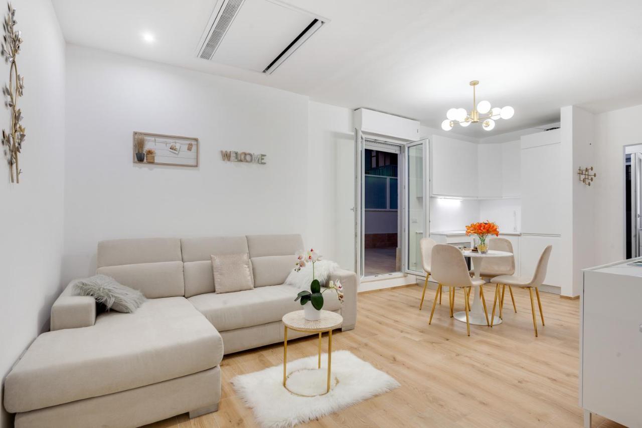 Tramonto Sul Mare Bari Apartment Near The Airport Luaran gambar