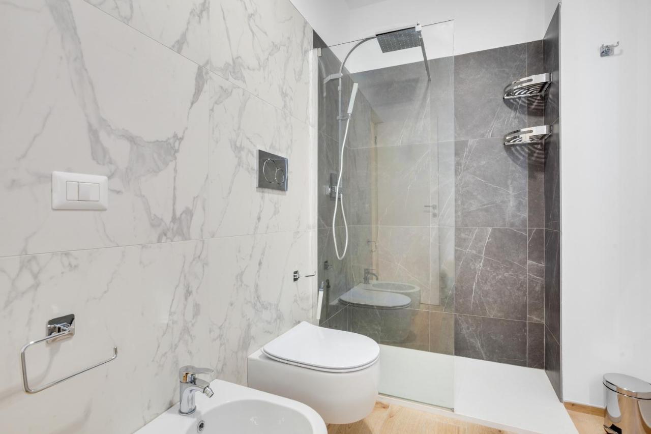 Tramonto Sul Mare Bari Apartment Near The Airport Luaran gambar